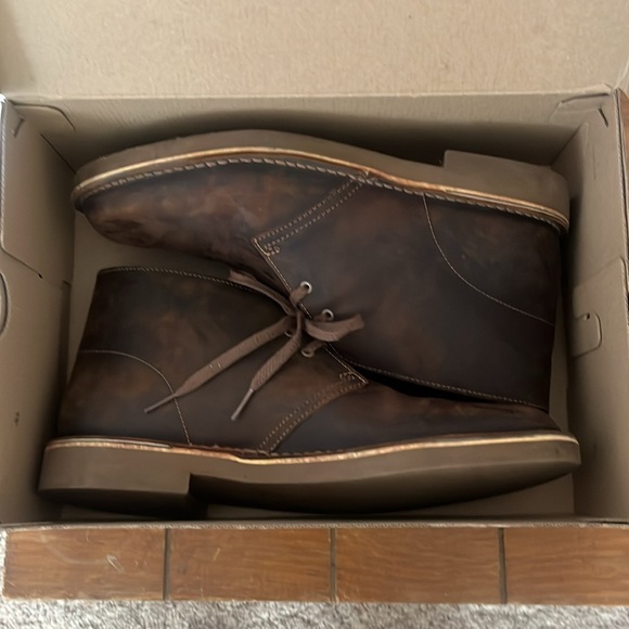 Clarks Men’s/Hommes Chukka boots new never worn - Picture 6 of 8